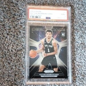 2023 Prizm Victor Wembanyama Deep Space Card